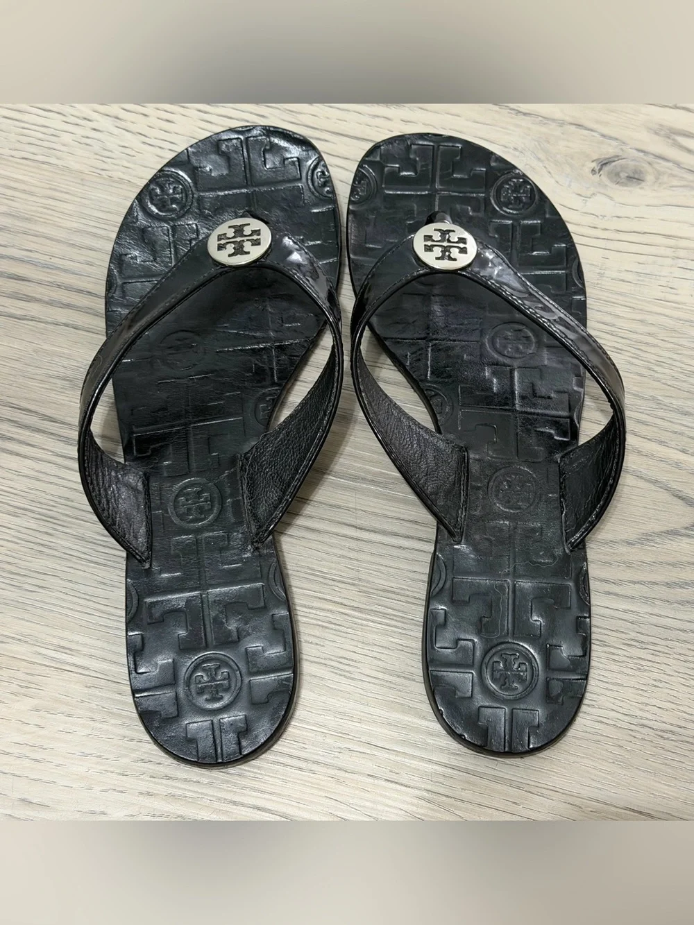 Tory Burch very good